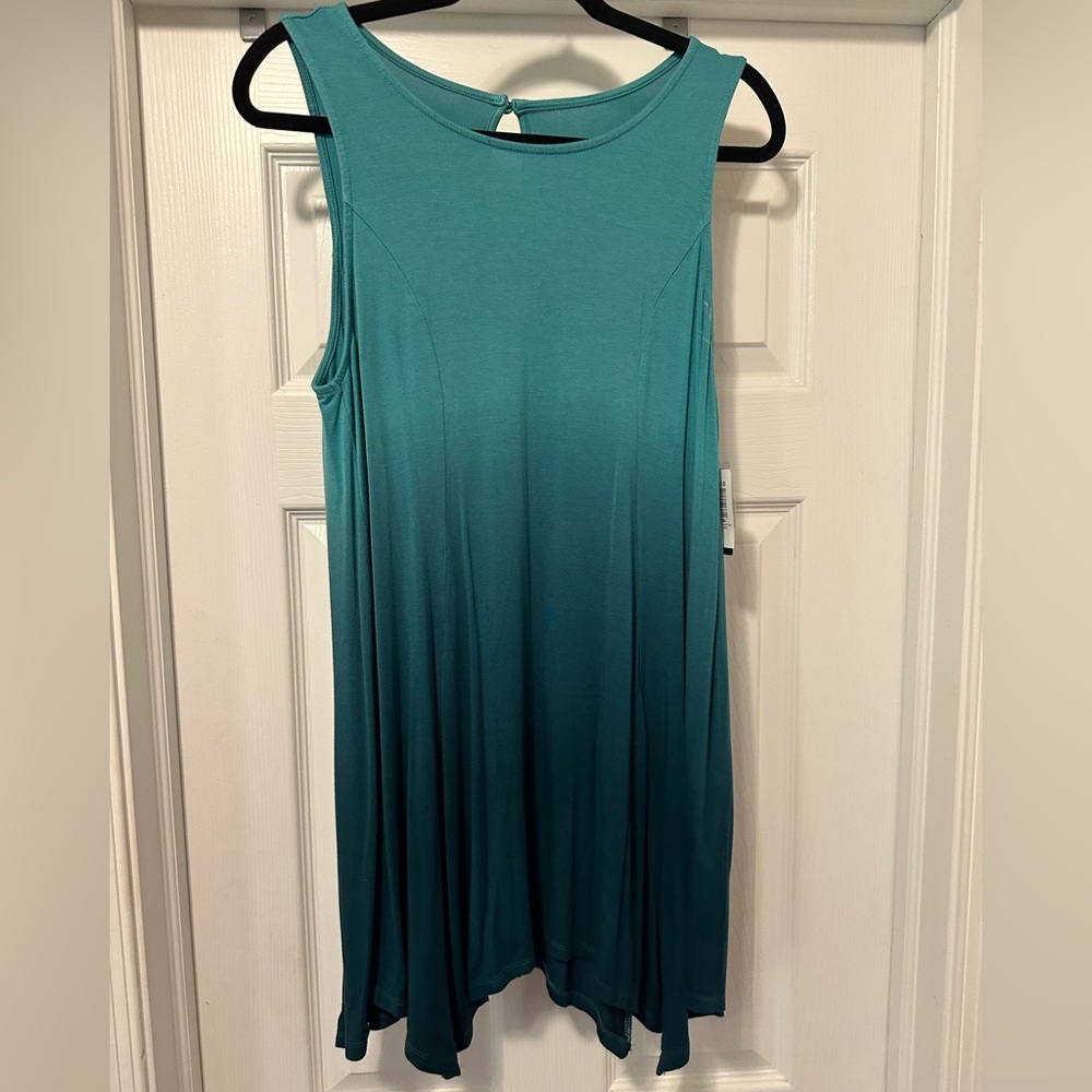 Torrid size 0 tunic length “swing bottom” tank top Teal ombré